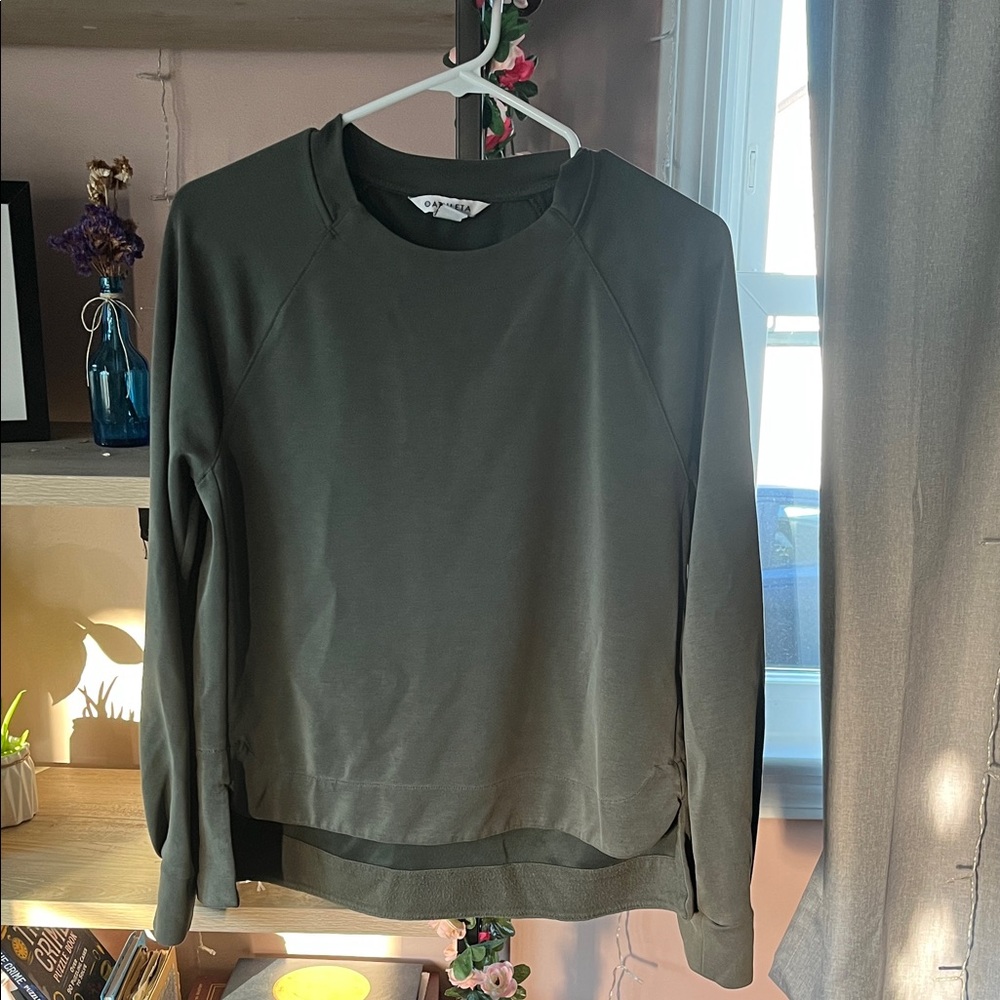 Athleta Dark Green Long Sleeve Top